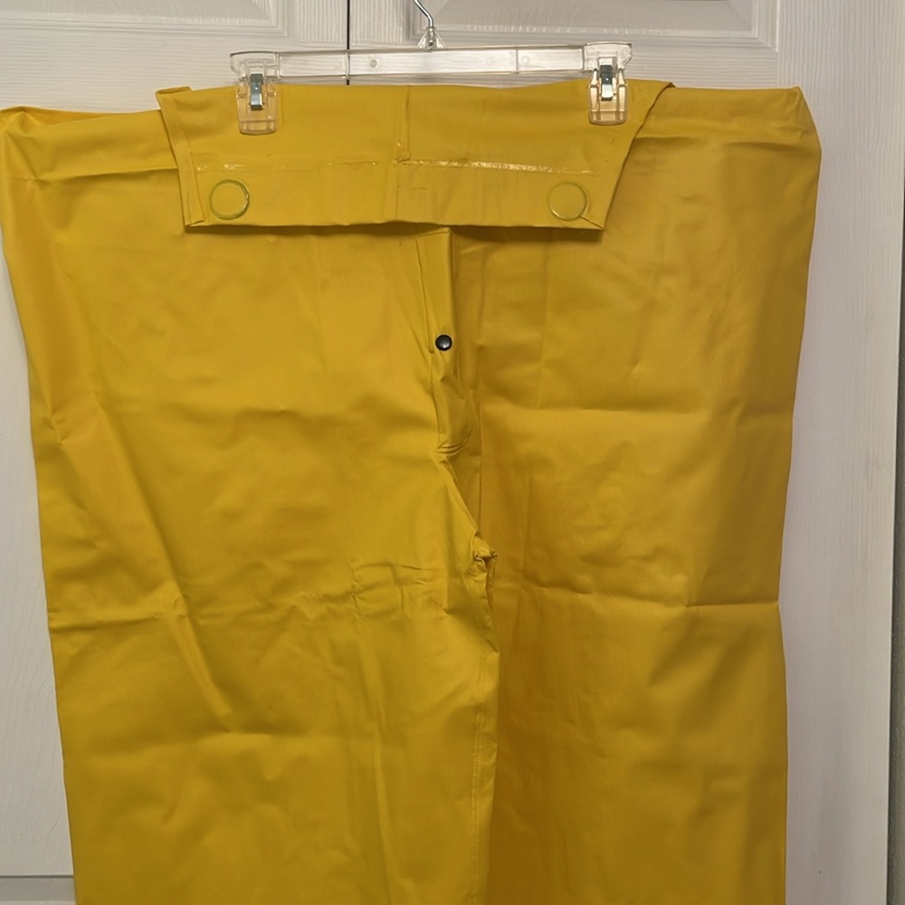 ✔️NEW River City Yellow RainWear XXL Bib Overalls Waterproof NEVER USED - Picture 2 of 12